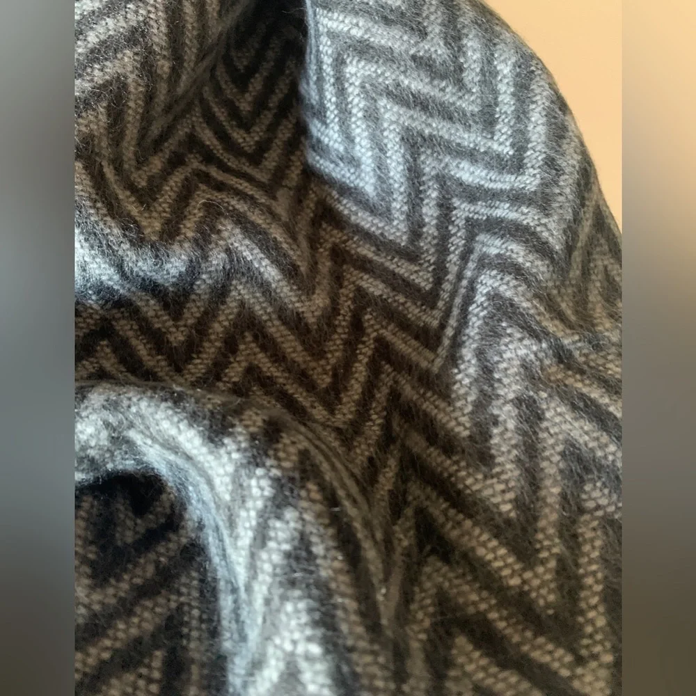 Belle by Kim Gravel Black & Gray Animal Print Wrap/Scarf
